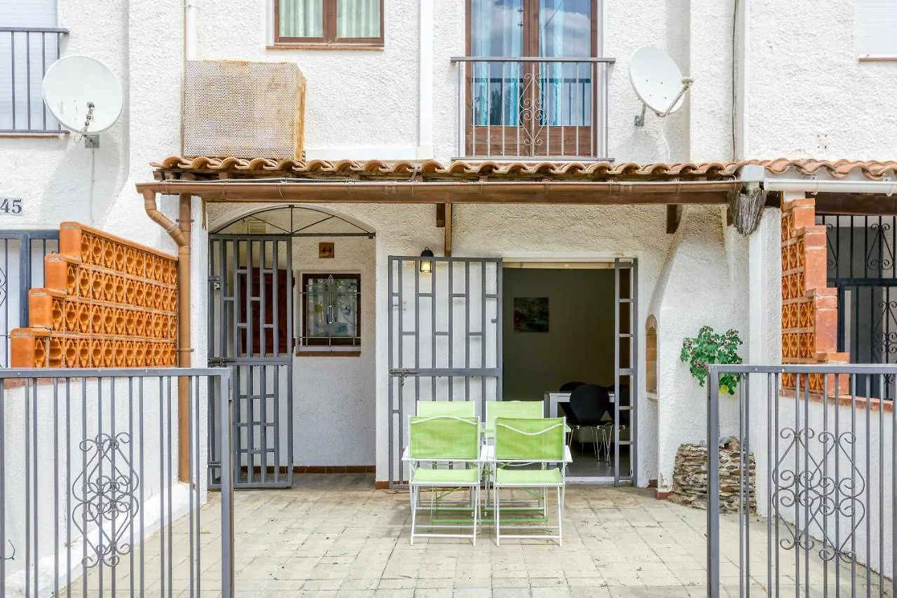Apartamento Roses Victor 0*,